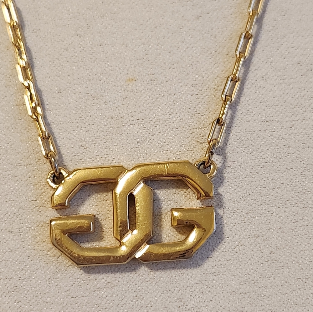 Givenchy GG gold tone necklace - Picture 2 of 4